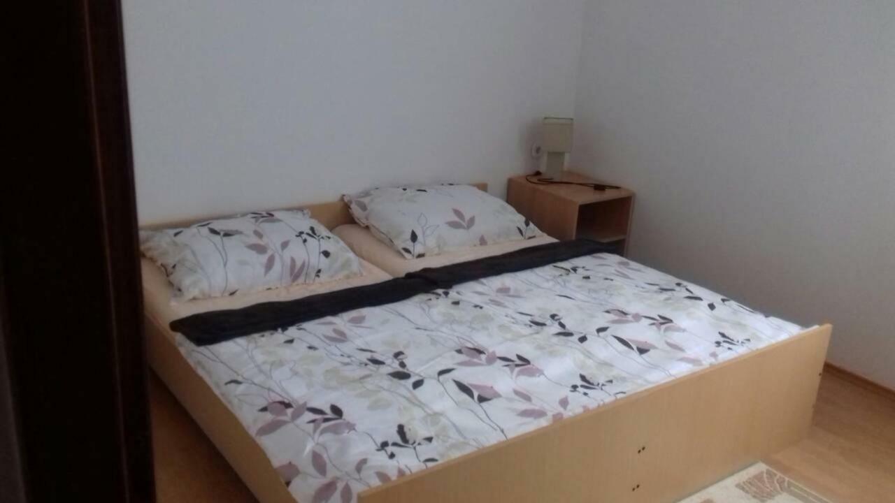 Apartmani Misak Vrsi Zewnętrze zdjęcie